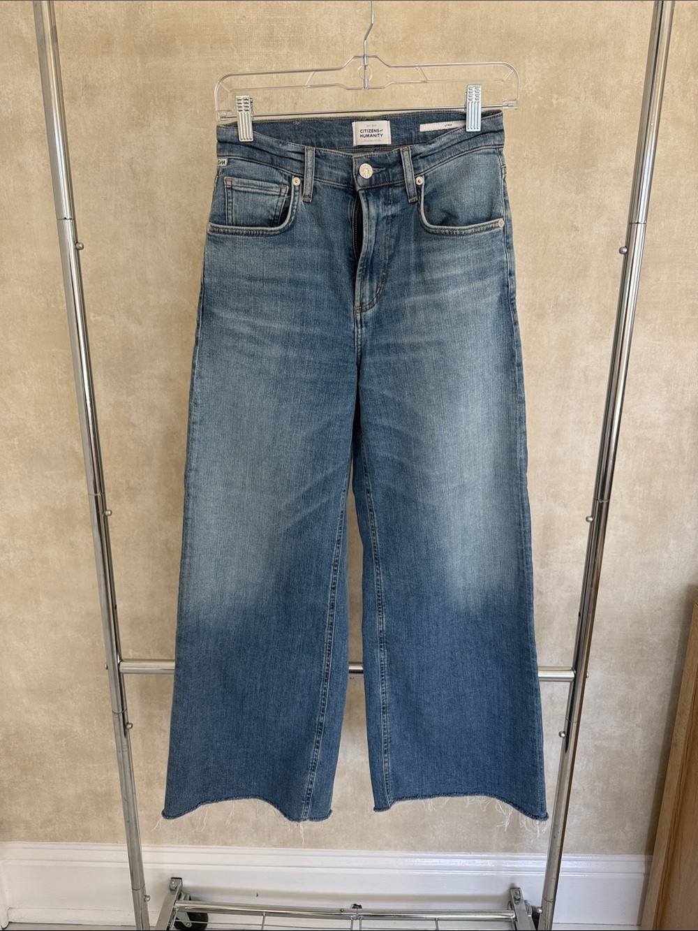Citizens Of Humanity Relaxed Wide-Leg Jeans in Medium Blue